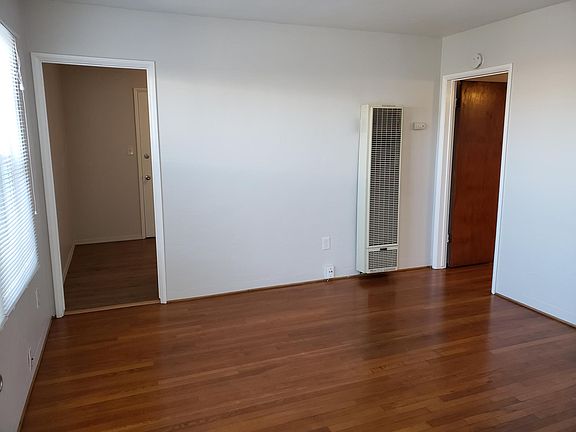 5th image of 3736 Villa Ter