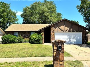 1508 W Honolulu St, Broken Arrow, OK 74012