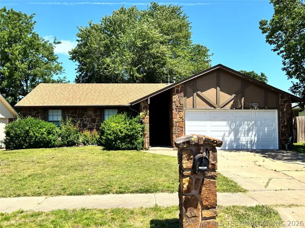 1508 W Honolulu St, Broken Arrow, OK 74012