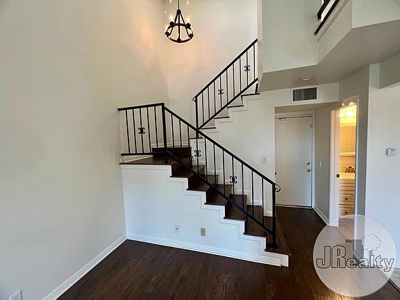 2nd image of 13610 Lemoli Ave