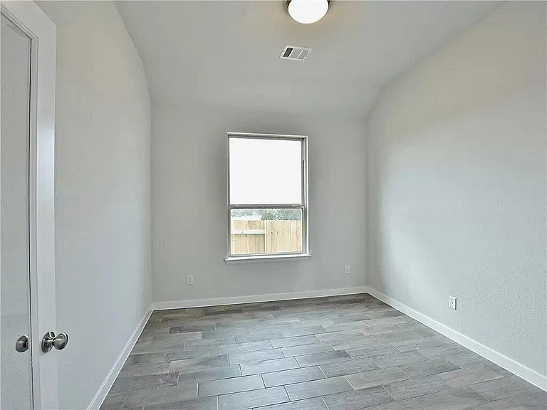 129 San Domenico Cv — Photo 21