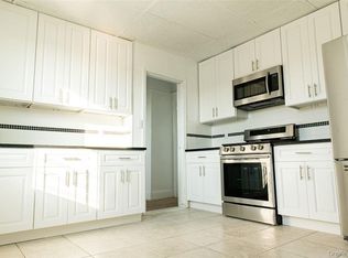 14 Horton Ave, New Rochelle, NY 10801