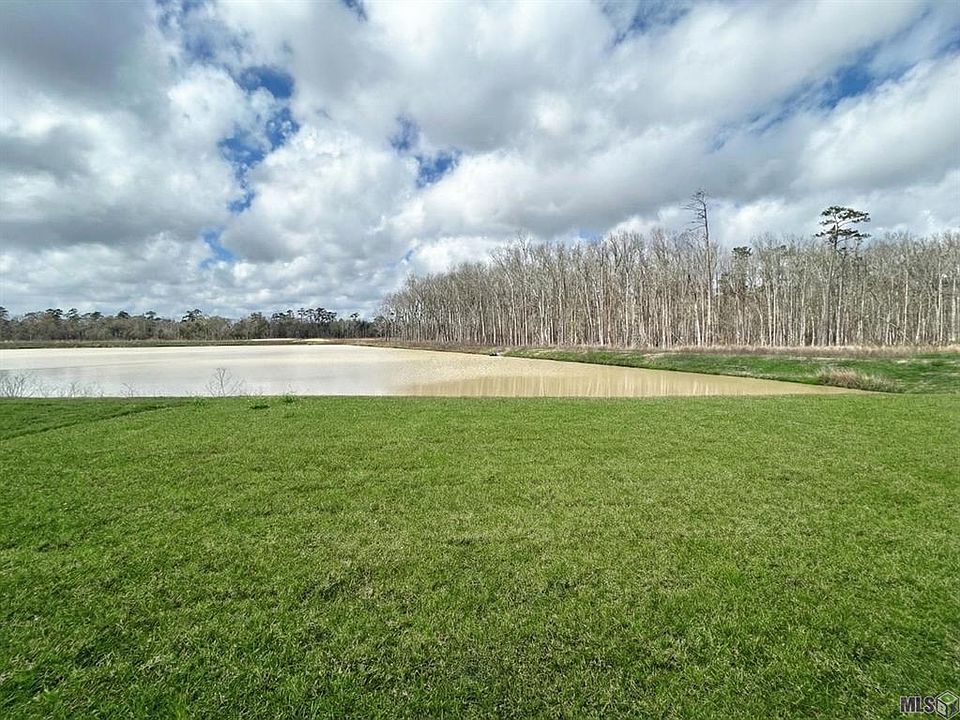 1st image of 39413 Fairhope Dr