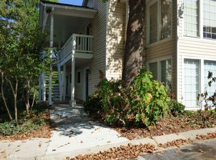 703 Countryside Ln, Smyrna, GA