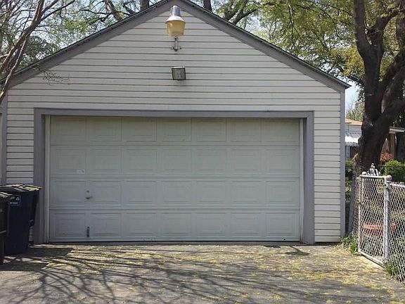 2nd image of 3962 Meadowbrook Dr