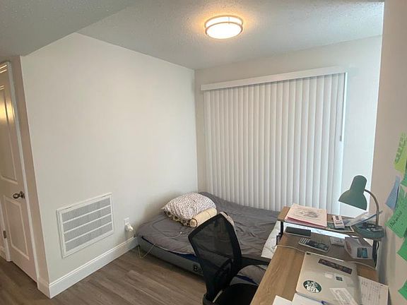 4th image of 2254 Cabana Club Ct APT 101