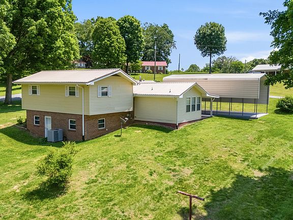 4th image of 1370 Circle Dr