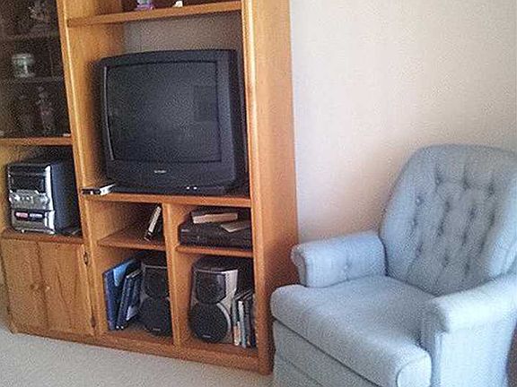 4th image of 1850 NE 169th St APT 411