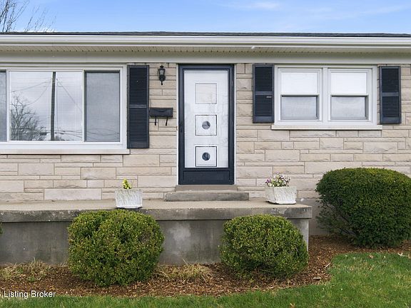 3rd image of 5214 Woodhill Ln
