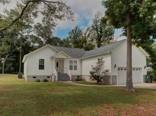 108 Yaupon Dr, Cape Carteret, NC 28584