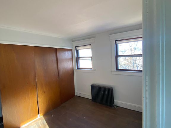 4th image of 166 Prospect Ave