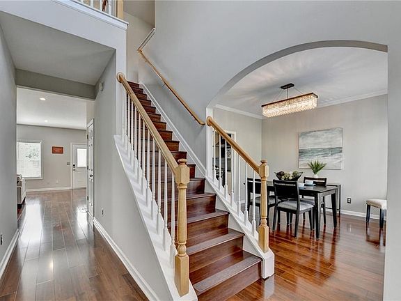 4th image of 3515 Stonehaven Dr