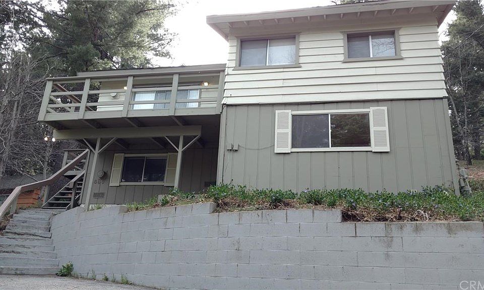 1st image of 860 Victoria St
