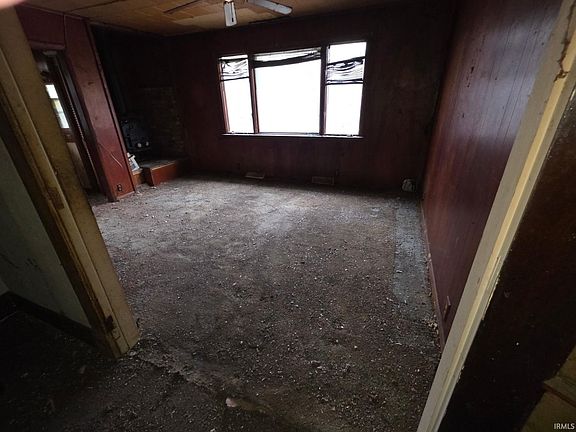 4th image of 1306 S Shore Dr