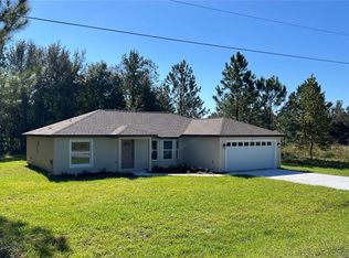 24 Sequoia Drive Ln, Ocklawaha, FL 32179
