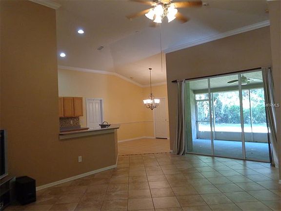 4th image of 18242 Collridge Dr