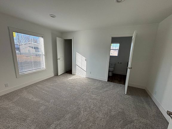 4th image of 111 Crestview Dr #Le