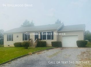 94 Idyllwood Dr, Inwood, WV 25428