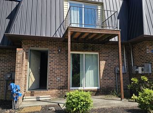204 Midtown Ln APT 5, Harriman, TN 37748