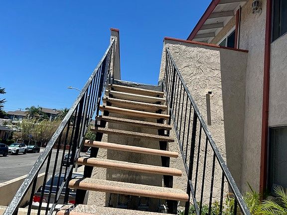 4th image of 7891 Ellis Ave