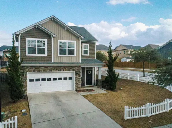 202 Penwood Ln, Lexington, SC 29072