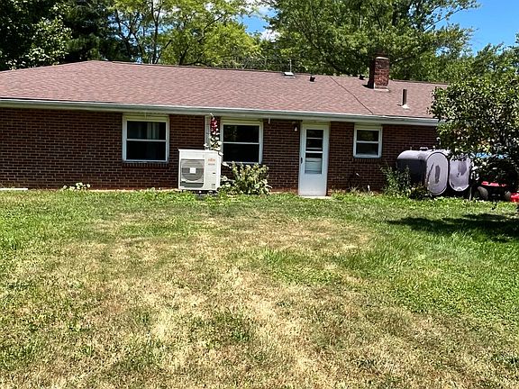 5th image of 3024 Ravenna St