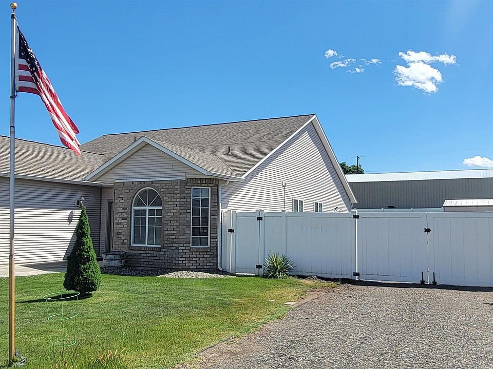 1st image of 1121 Liberty Cir