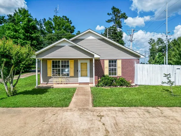 914 Battle Ln, Oxford, MS 38655