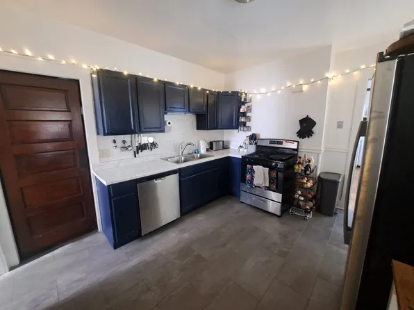 (undisclosed Address), Milwaukee, WI 53211