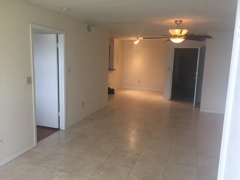 2880 N Oakland Forest Dr #110 — Photo 16