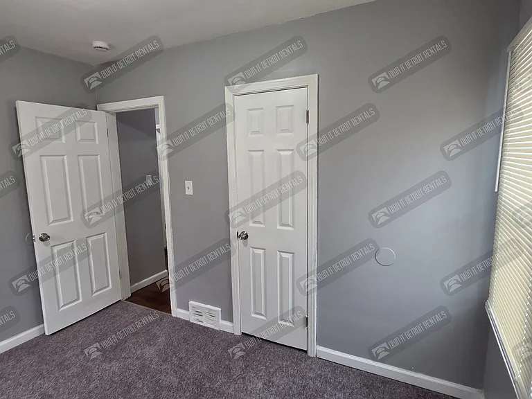 14757 Wilfred St — Photo 10