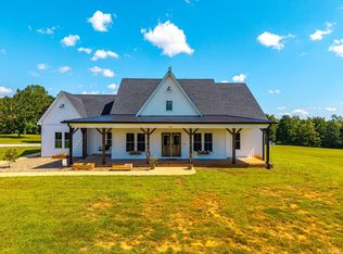 1101 Foxfire Ln, Bedford, VA 24523