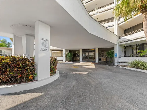 13953 Kendale Lakes Cir #B205, Miami, FL 33183