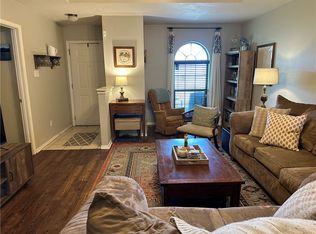 904 Camellia Ct APT B, College Station, TX 77840