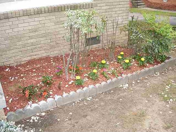 Flower bed