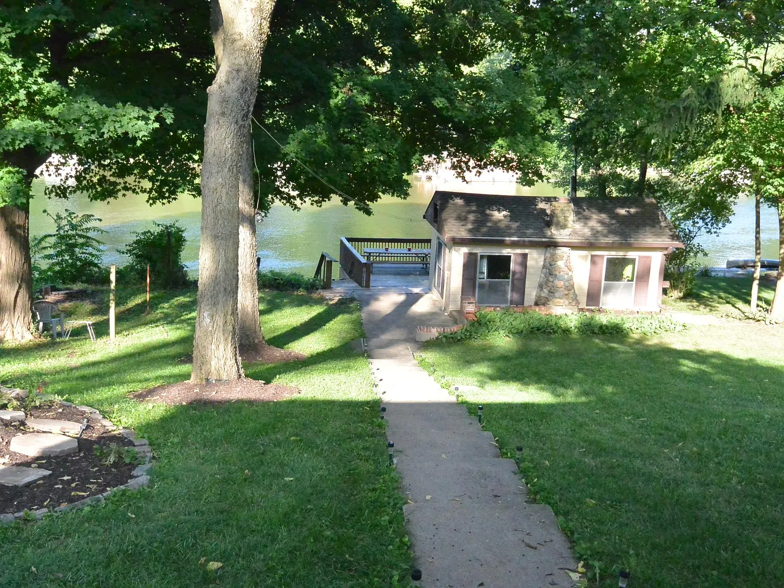 7221 Edgewater Place — Photo 4
