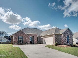 168 Chartleigh Cir, Canton, MS 39046