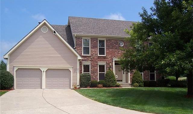1st image of 210 Overhill Dr