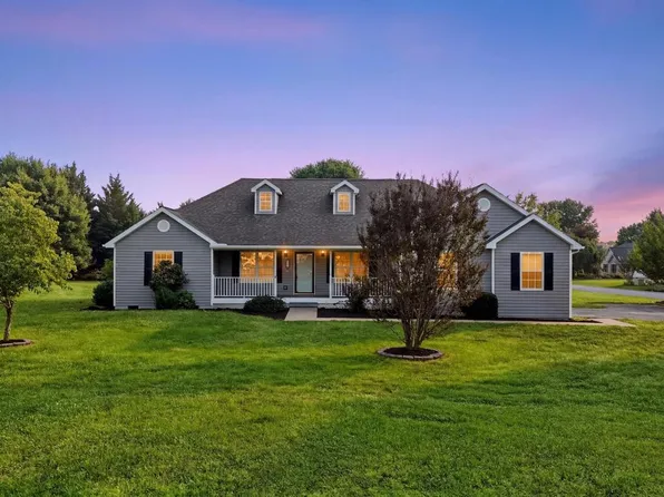 15 Sudley Ln, Martinsburg, WV 25403
