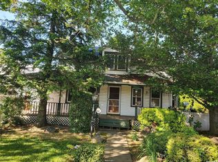 881 Main St, Farmingdale, NY 11735