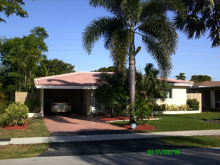 1st image of 4730 NE 1st Ter