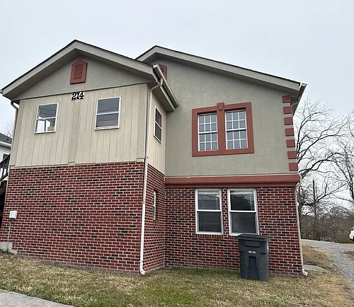 214 E Ravine Rd Photo 1