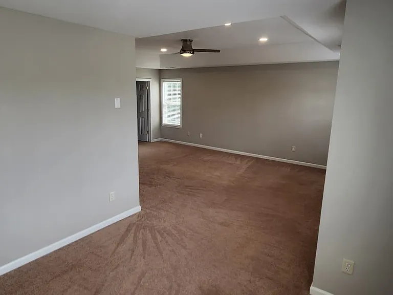 708 Quiet Walk Cir — Photo 9