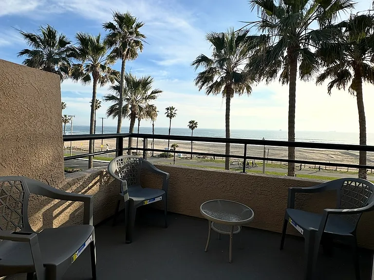 1200 Pacific Coast Hwy #415 — Photo 47