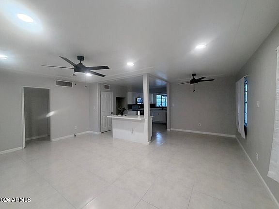 5th image of 2332 E FLOWER Street