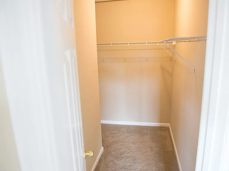 173 Royalty Cir — Photo 7