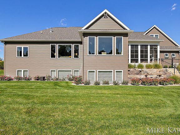 5th image of 4060 Craftwood Ct SW