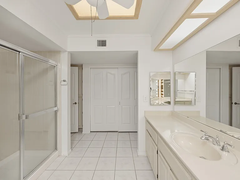 26009 S New Town Dr — Photo 16