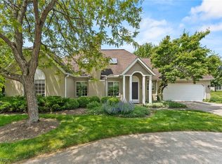 10378 N Pond Ln #2, Twinsburg, OH 44087