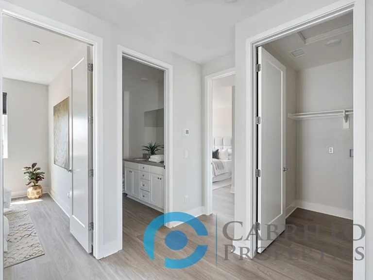 1683 Neptune Ave — Photo 115